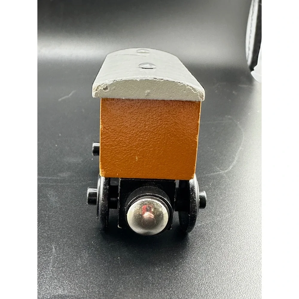 Thomas Wooden Railway Clarabel Coach Train 2001 RARE‎ YEAR Vtg Learning Curve